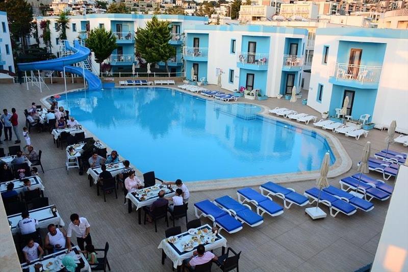 Costa Carina Resort