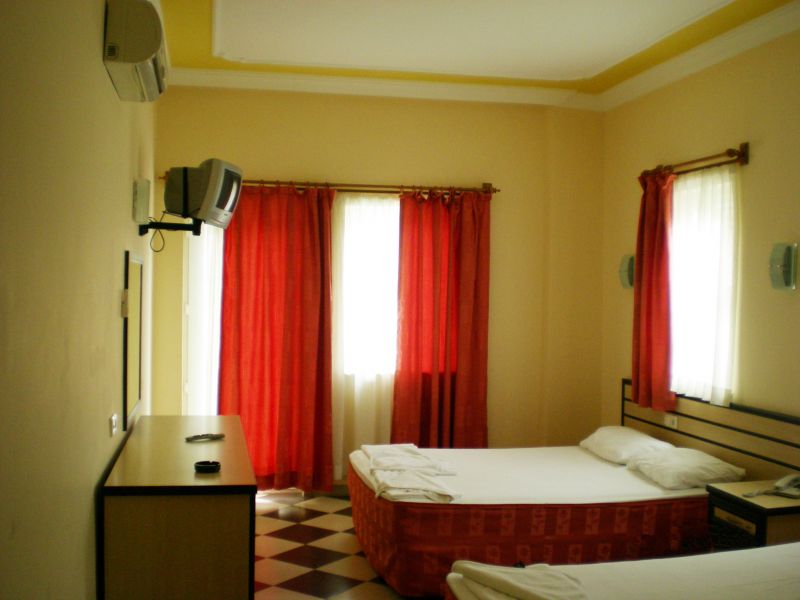 Club Marin Beach 3*