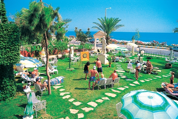 Club Surf 3*