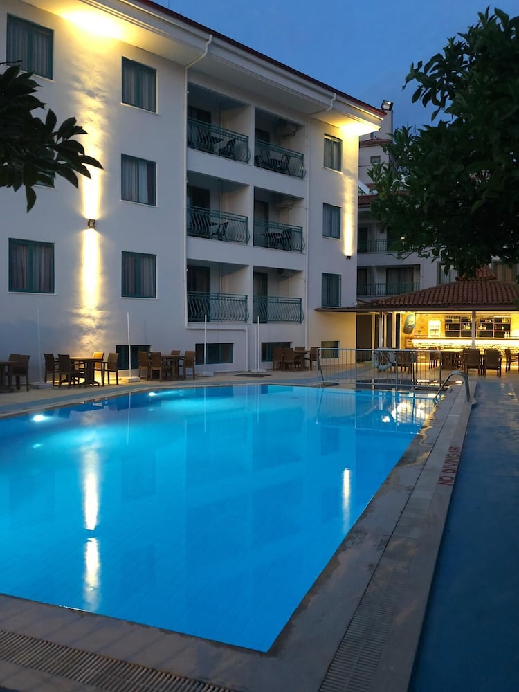 Rima Hotel 3*
