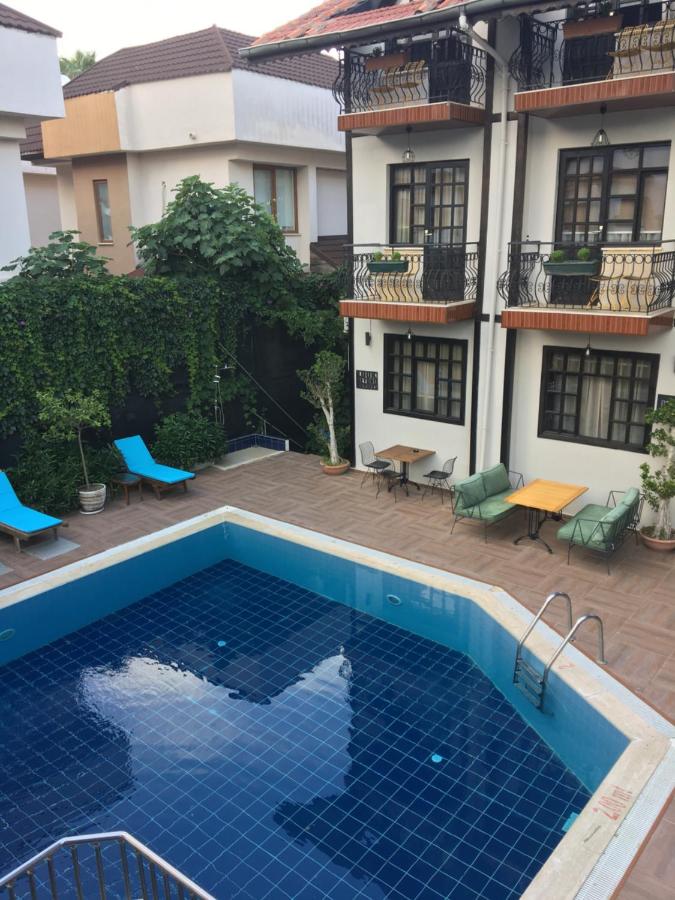 Derin Luxury Hotel 3*