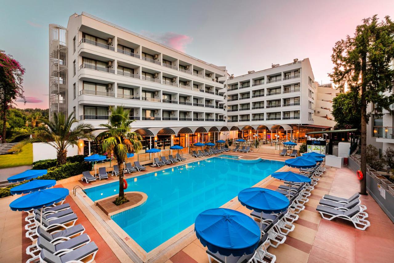 Kayamaris Hotel 4*