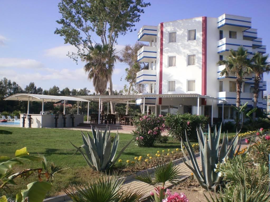 Skys Hotel 3*