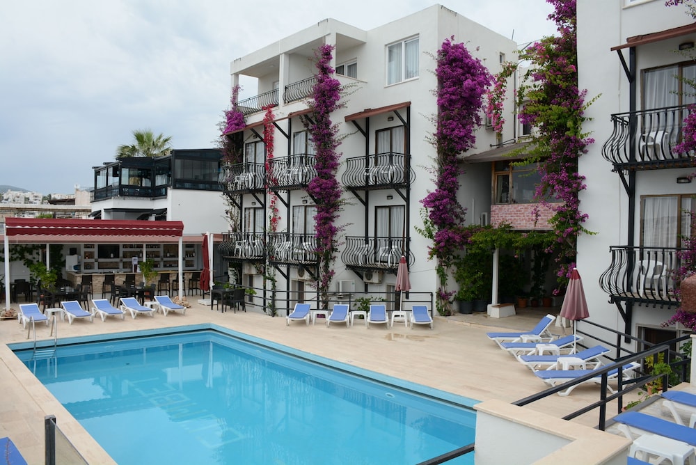 Woxxie Hotel Gumbet 4*