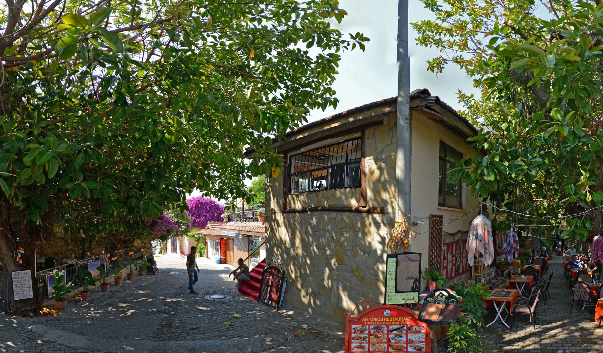 Antonios Hotel Side