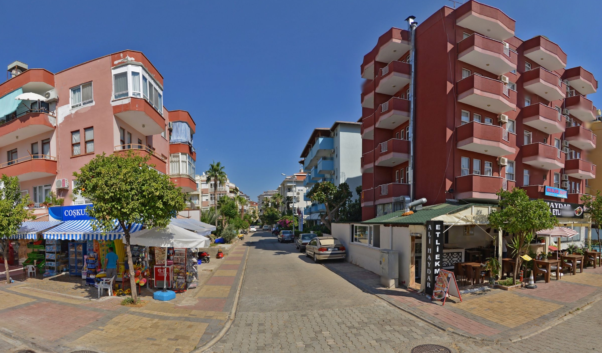 Risus Suit Hotel 3*