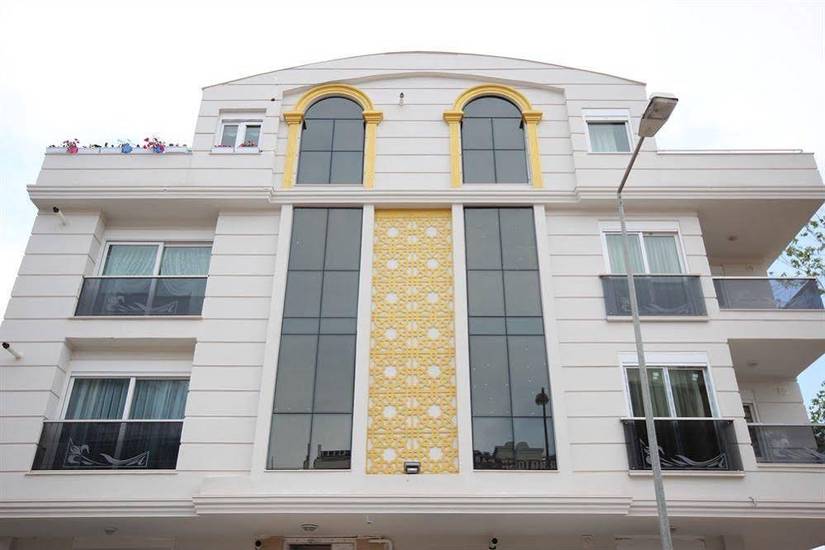 By Pegasus Beach Flats 3*