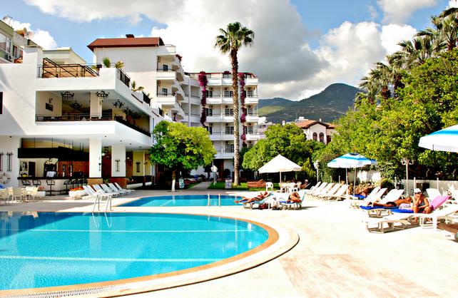 Boulevard Hotel 4*