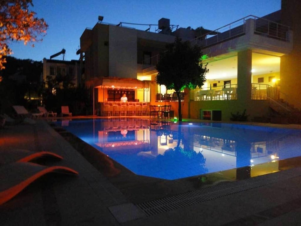 Tuncer Hotel 3*
