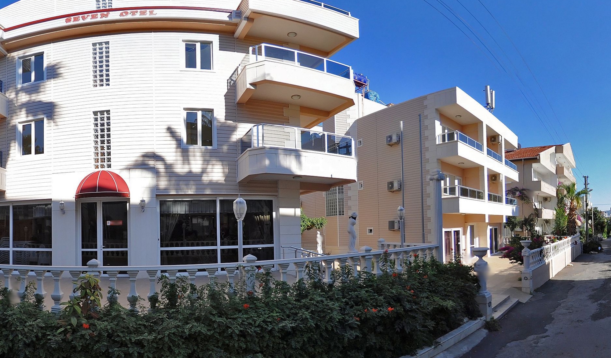 Golden Star Hotel 3*