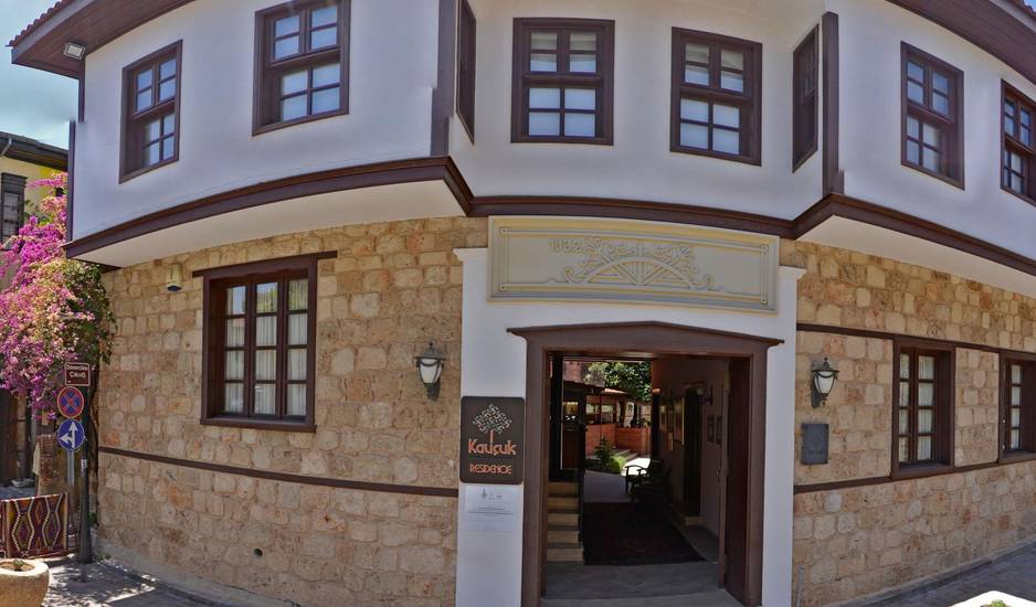 Kaucuk Hotel 3*