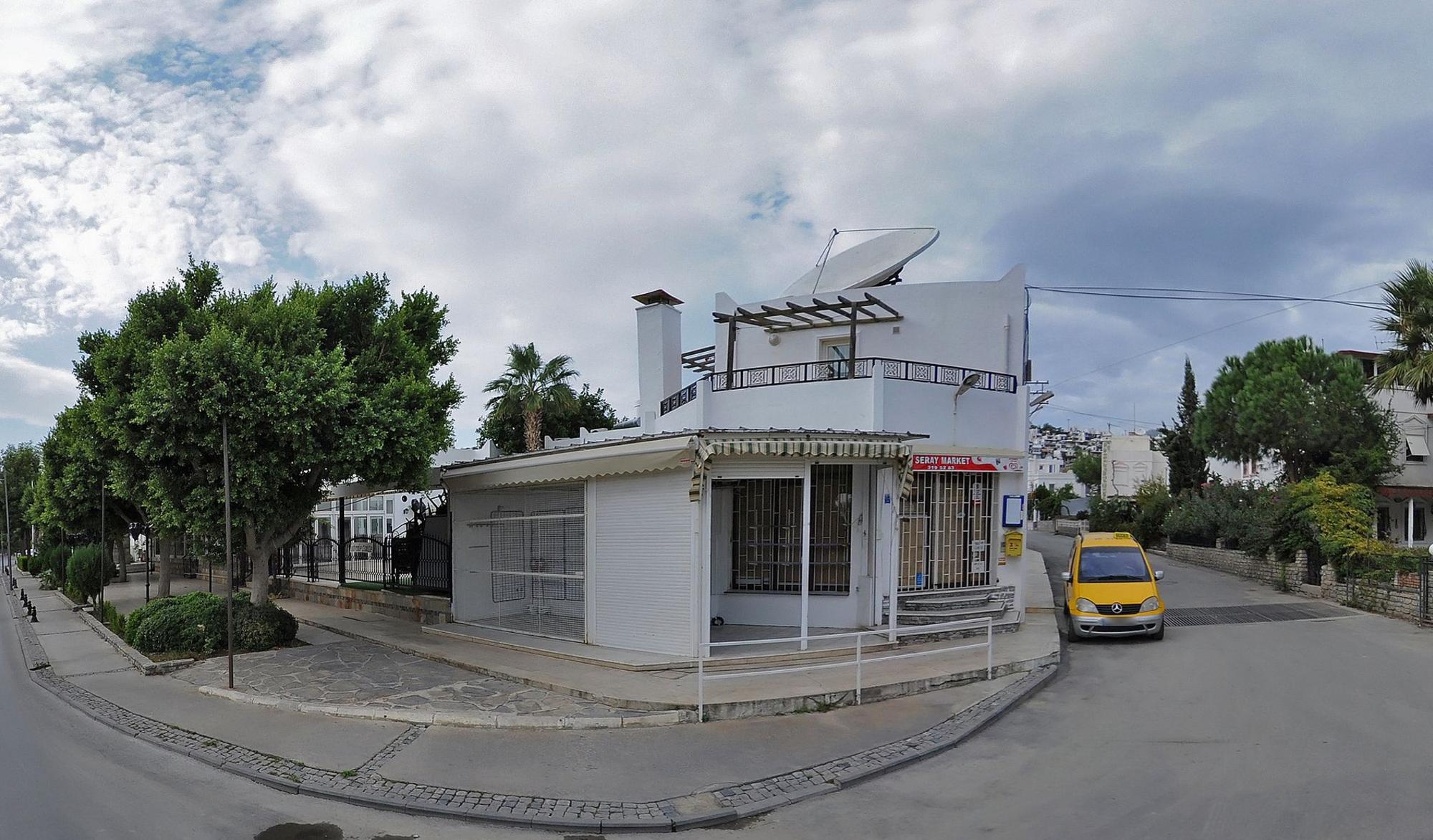 Seray Class Hotel & Apartments 3*
