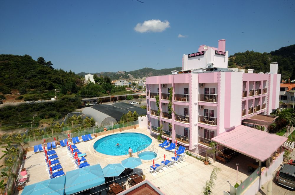 Rosy Hotel 3*