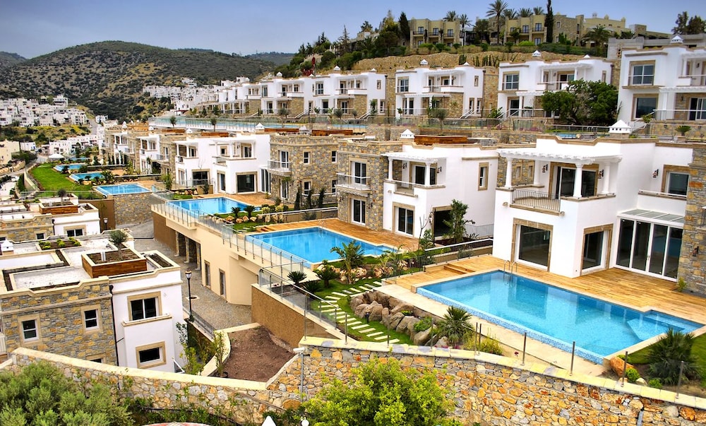 Regnum Escana Boutique Hotel 4*