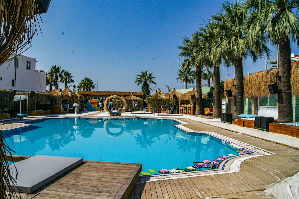 Dream Palace Bodrum 4*
