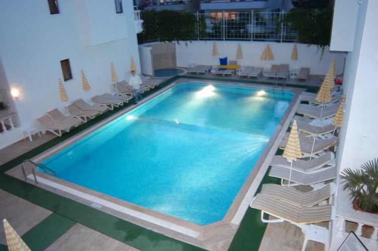 Renda Suite 3*