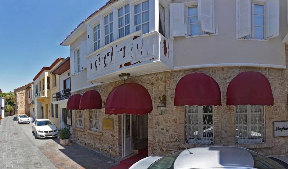 Lavin Suites Hotel 3*