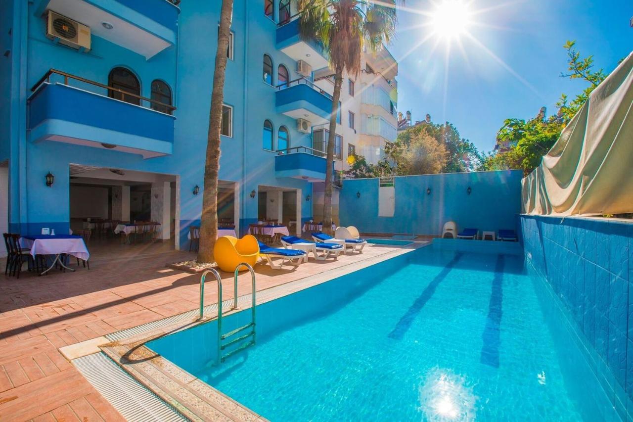 Barhan Hotel 3*