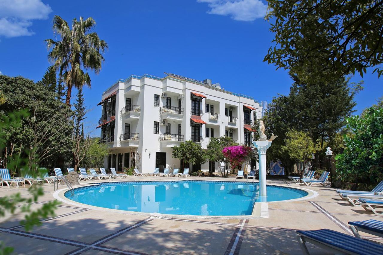 Green Valley Hotel 4*