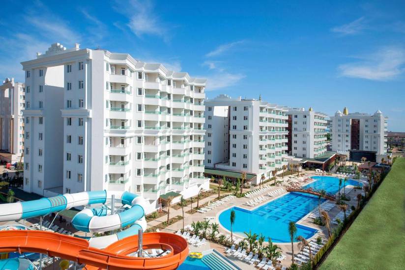 Lara Family Club and Suite 4*