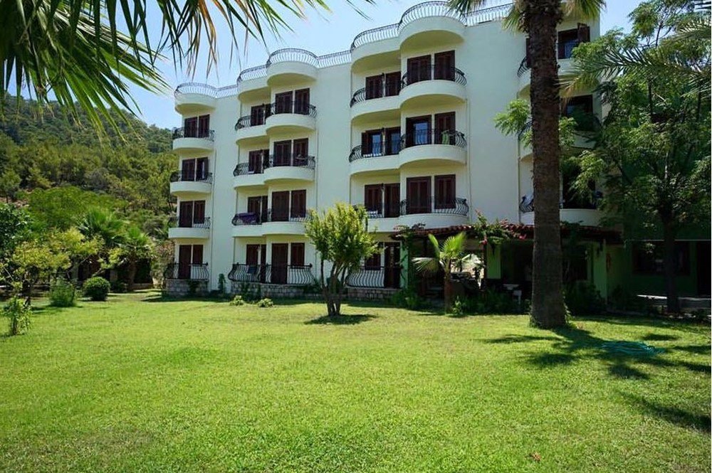 Zeus Kumlubuk Hotel
