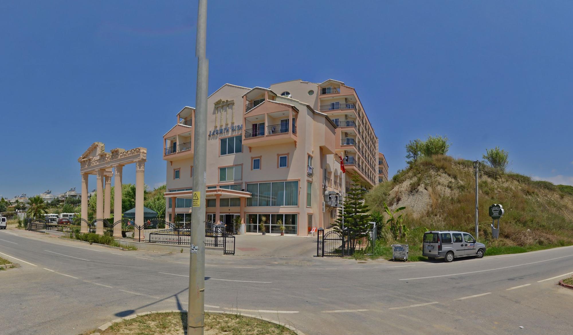 Viven Paradise Hotel 4*