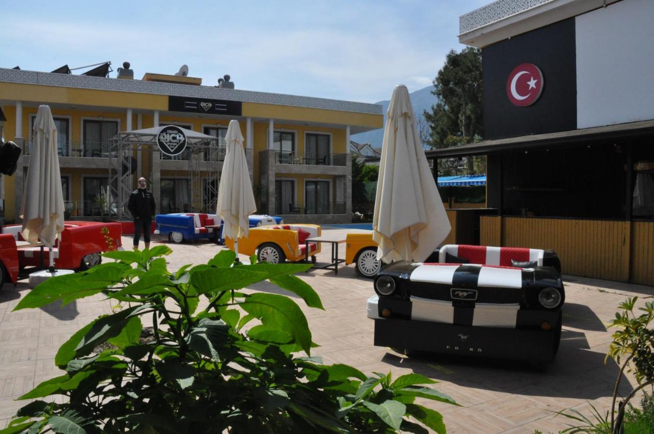 Kemer Rich Suit Hotel