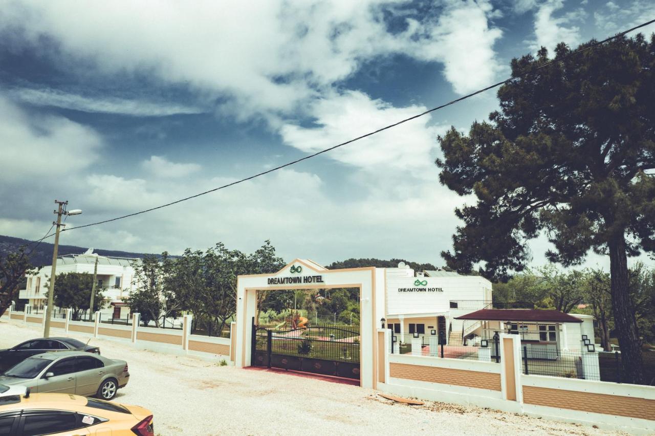 Dream Town Hotel&Restaurant 3*