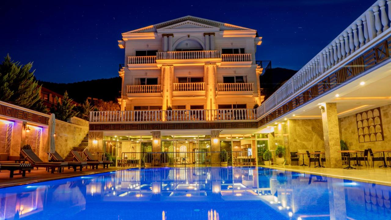 La Hoya Beach Hotel