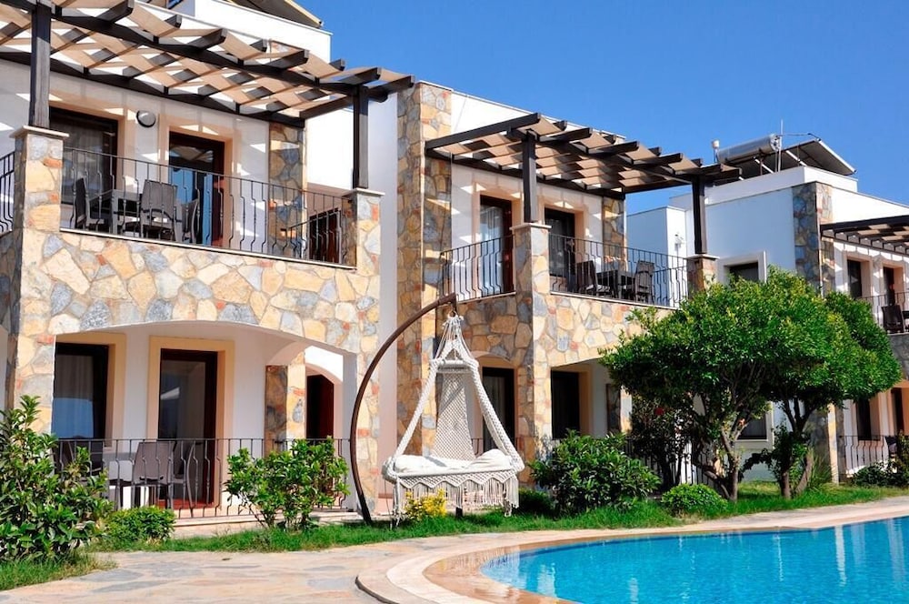 The Mara Suite 3*