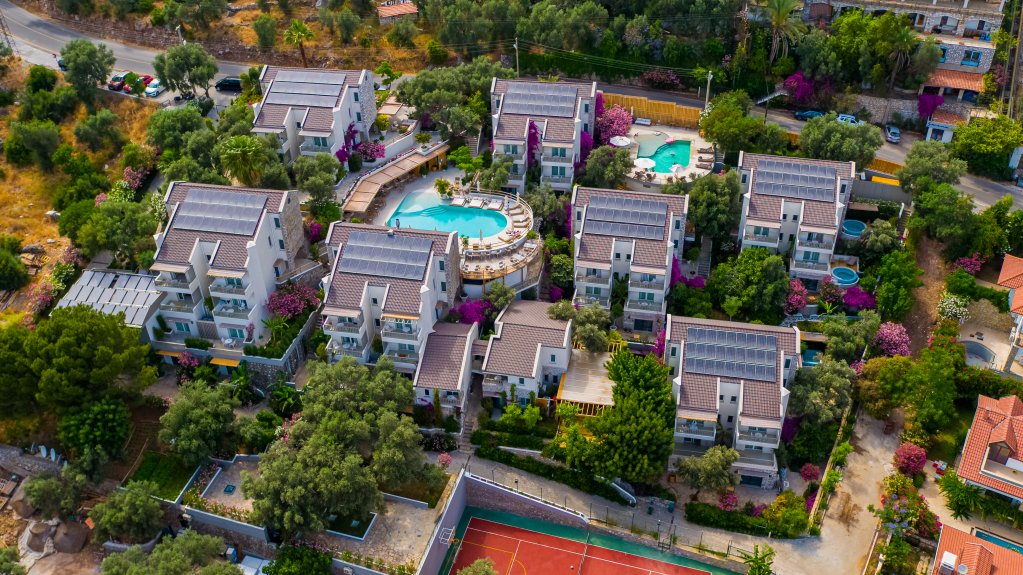 Pilos Deluxe 4*