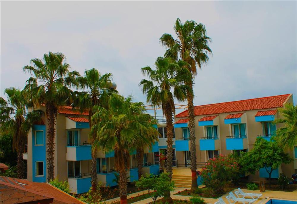More Beach Hotel 3*
