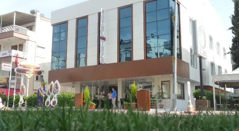 Tepe Hotel 2*