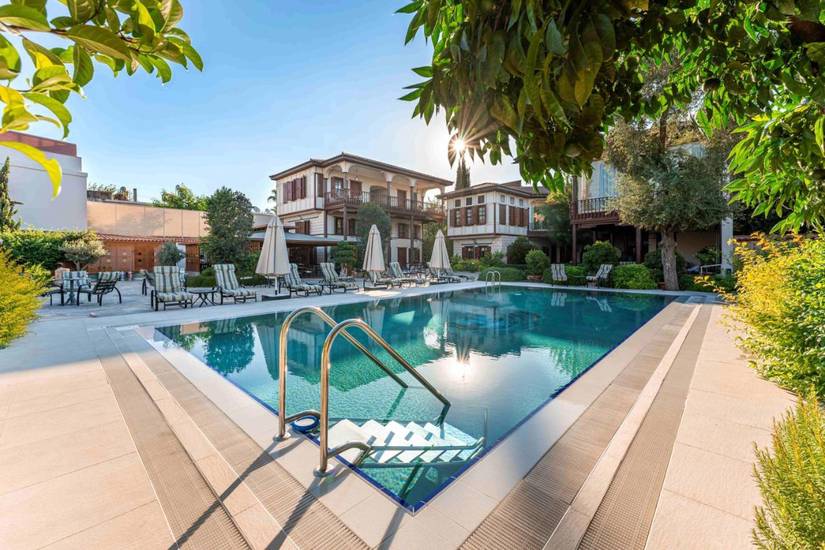 RuinAdalia Hotel 4*