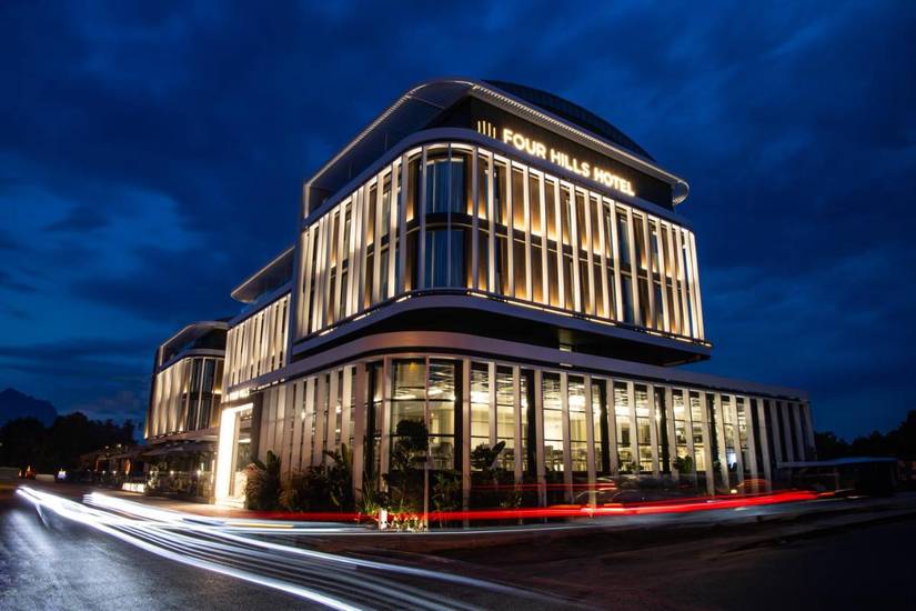 Four Hills Hotel 3*