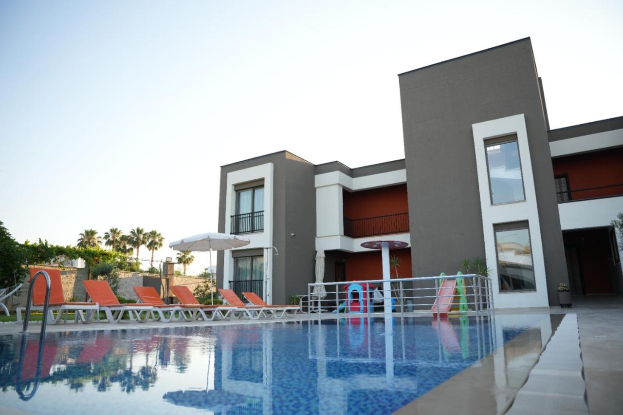 Eva Apart 3*