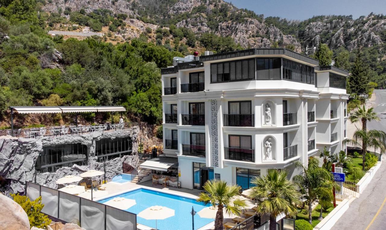 Amossia Elite Boutique Hotel 3*