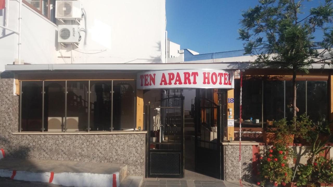 Ten Aparts