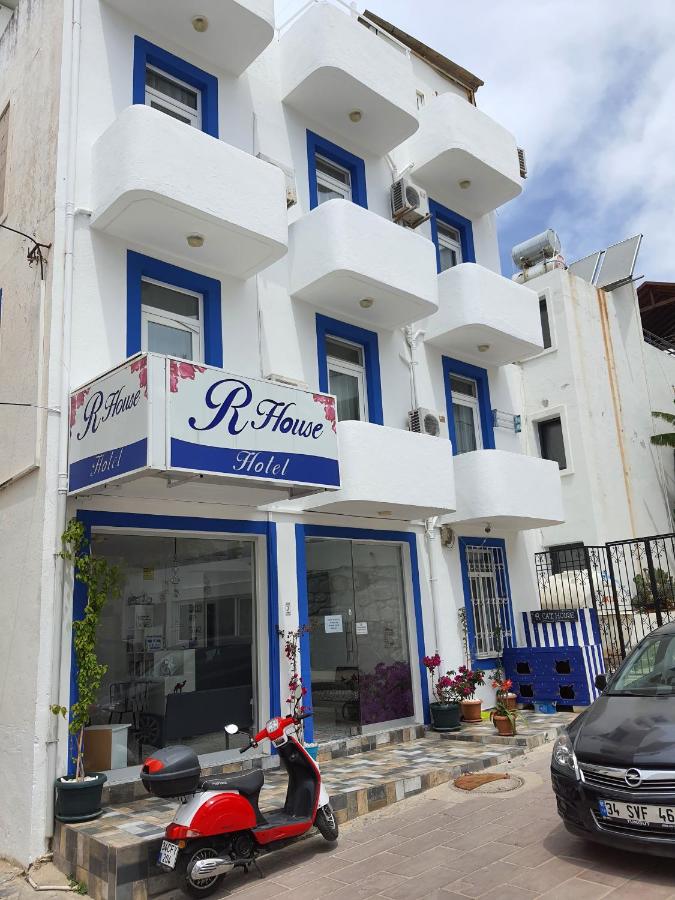 R House Hotel 3*