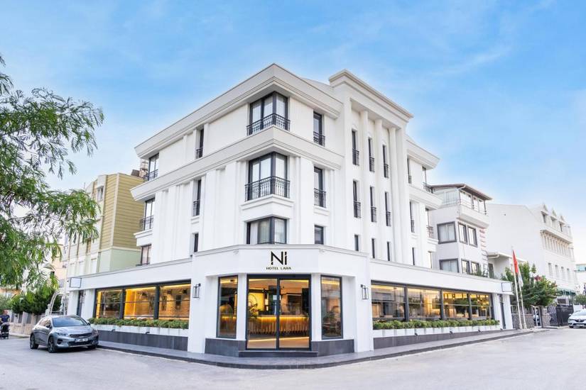 Ni Hotel Lara 3*